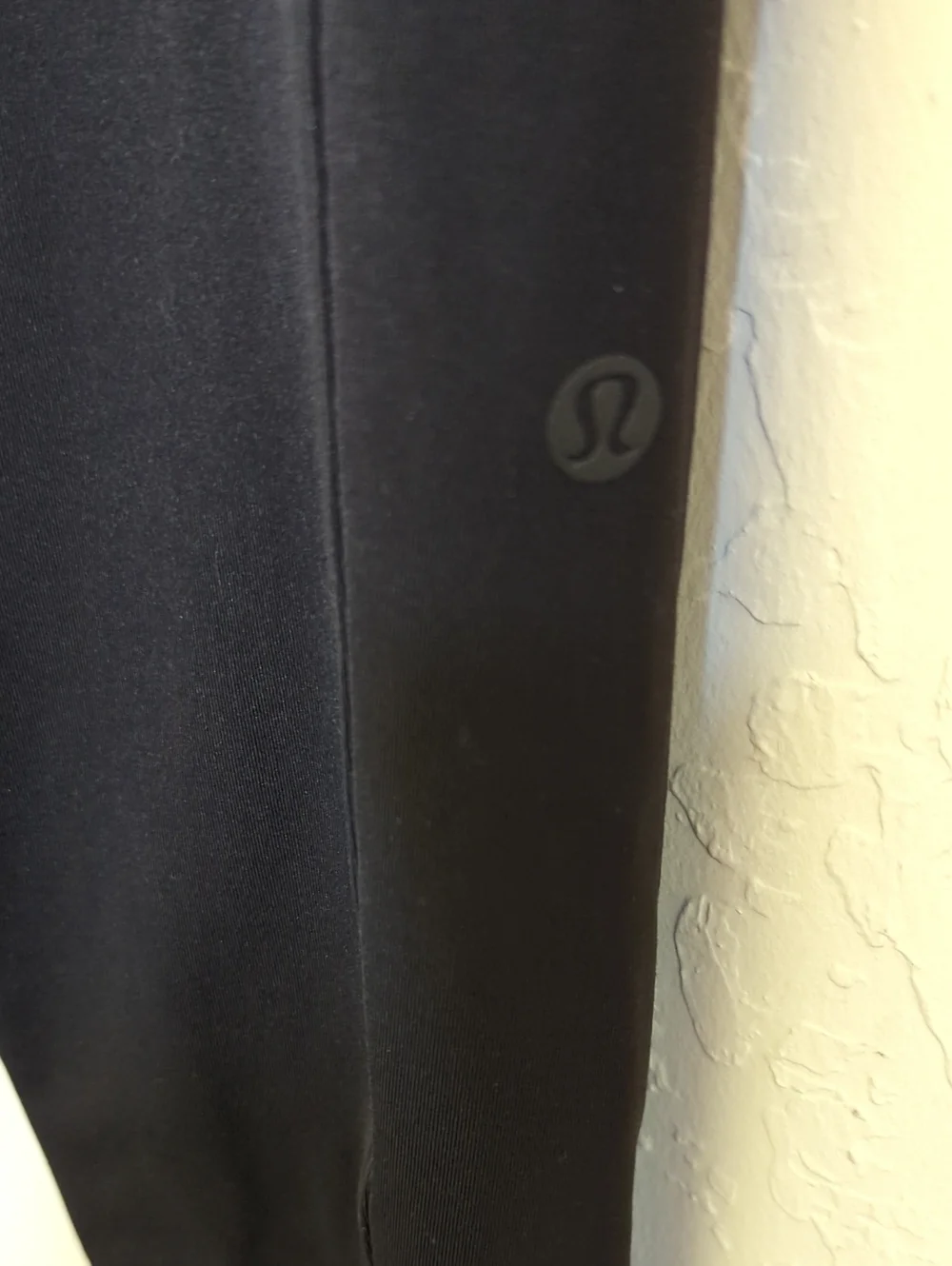 Lululemon Black On The Fly Jogger Size 6